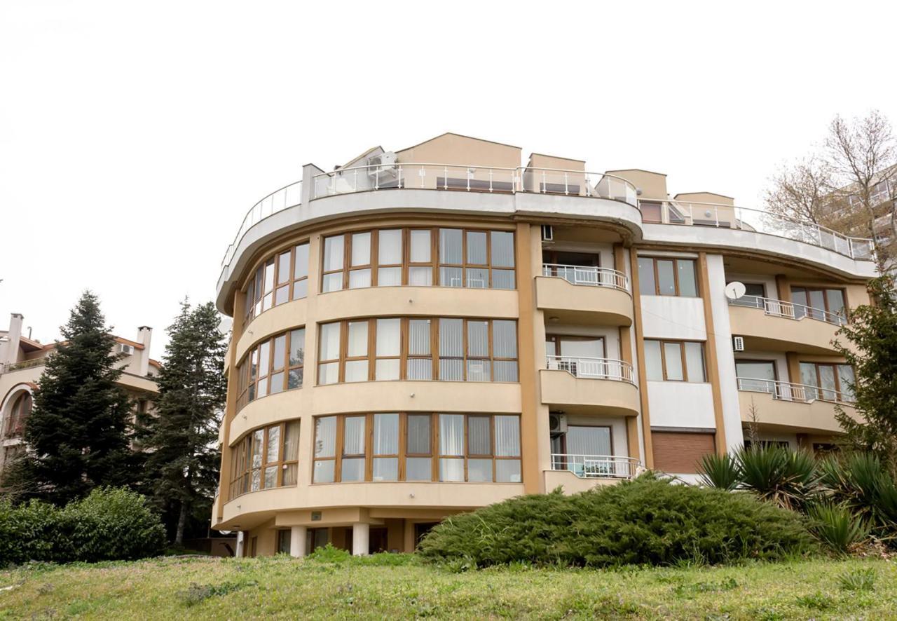 Surrounded By Nature In 1-Bdr Flat With Balcony Apartment Varna Exterior photo